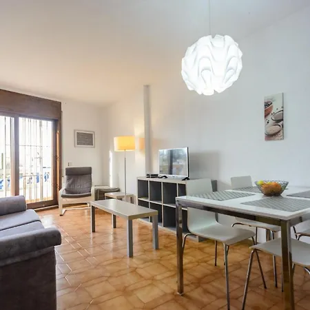 Rez De Jardin Emplacement #1 Apartment Empuriabrava